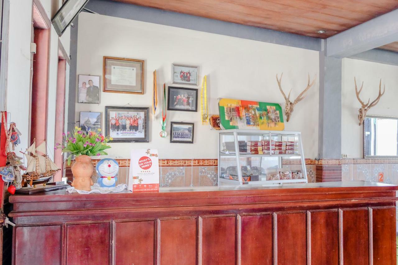 OYO 1351 Tanggulasi Resto&Residence Syariah Magetan Bagian luar foto