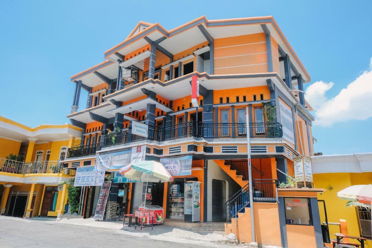 OYO 1351 Tanggulasi Resto&Residence Syariah Magetan Bagian luar foto