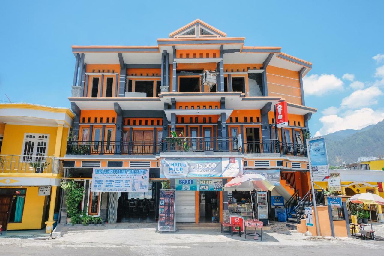 OYO 1351 Tanggulasi Resto&Residence Syariah Magetan Bagian luar foto